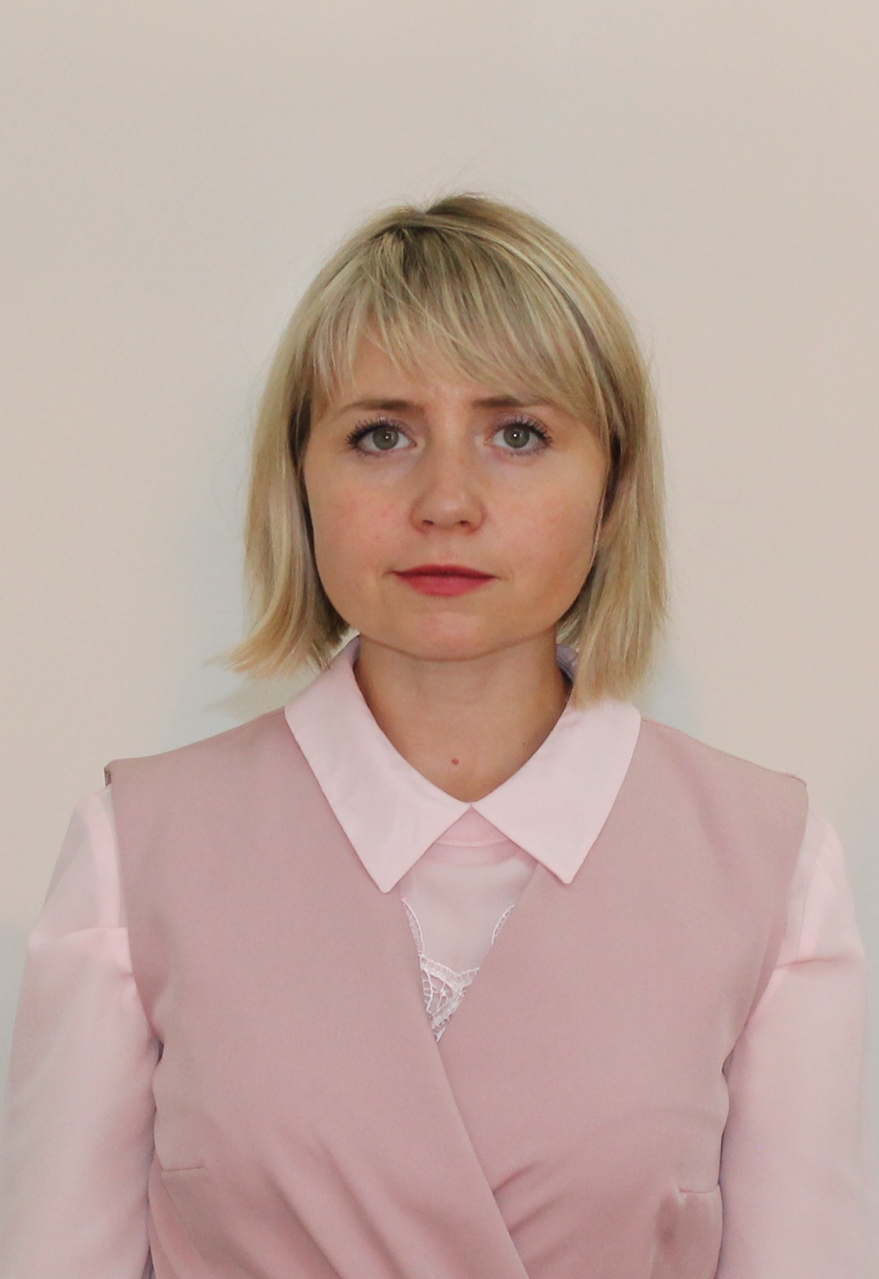 Лимонова Марина Анатольевна.